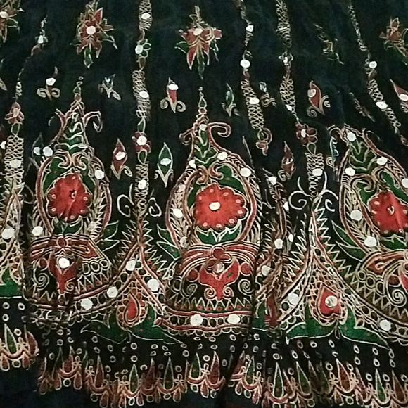 PLUS SKIRT was $25 - Picture 2 of 6